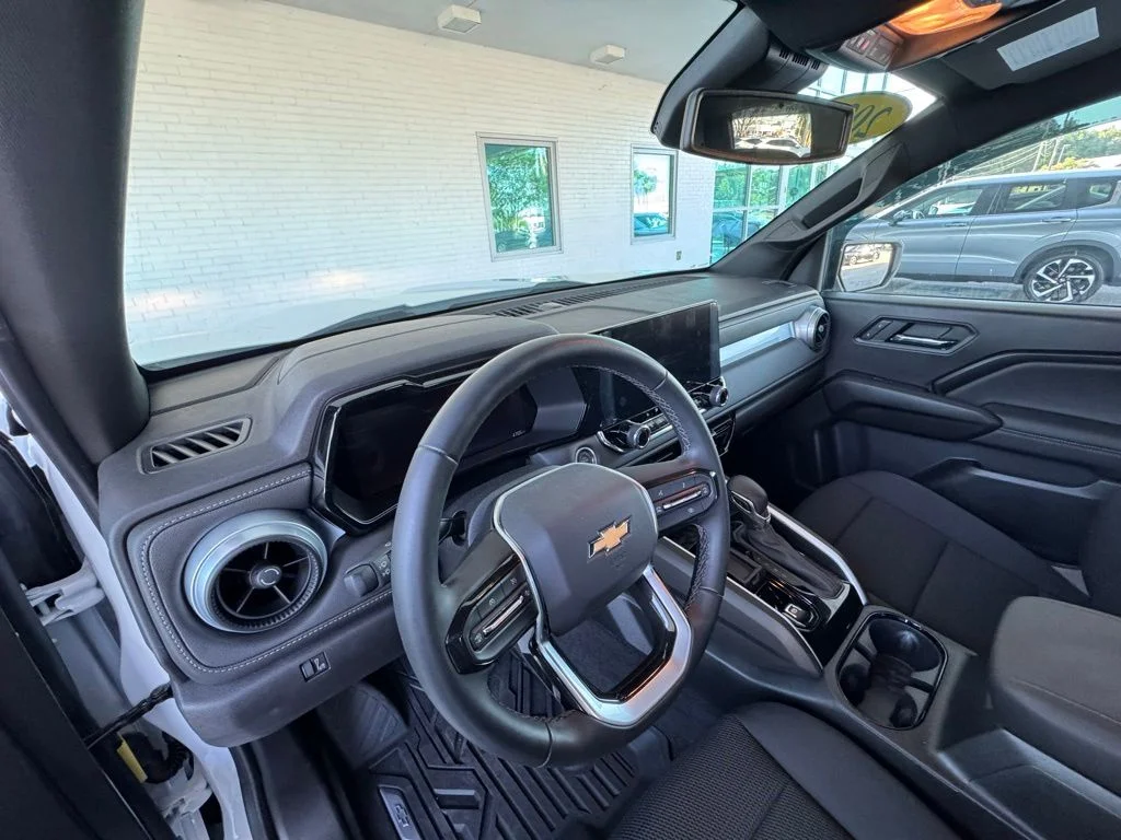 Used 2026 White Chevrolet LT image 13