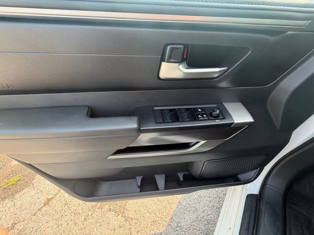 Used 2025 White Toyota SR5 image 21