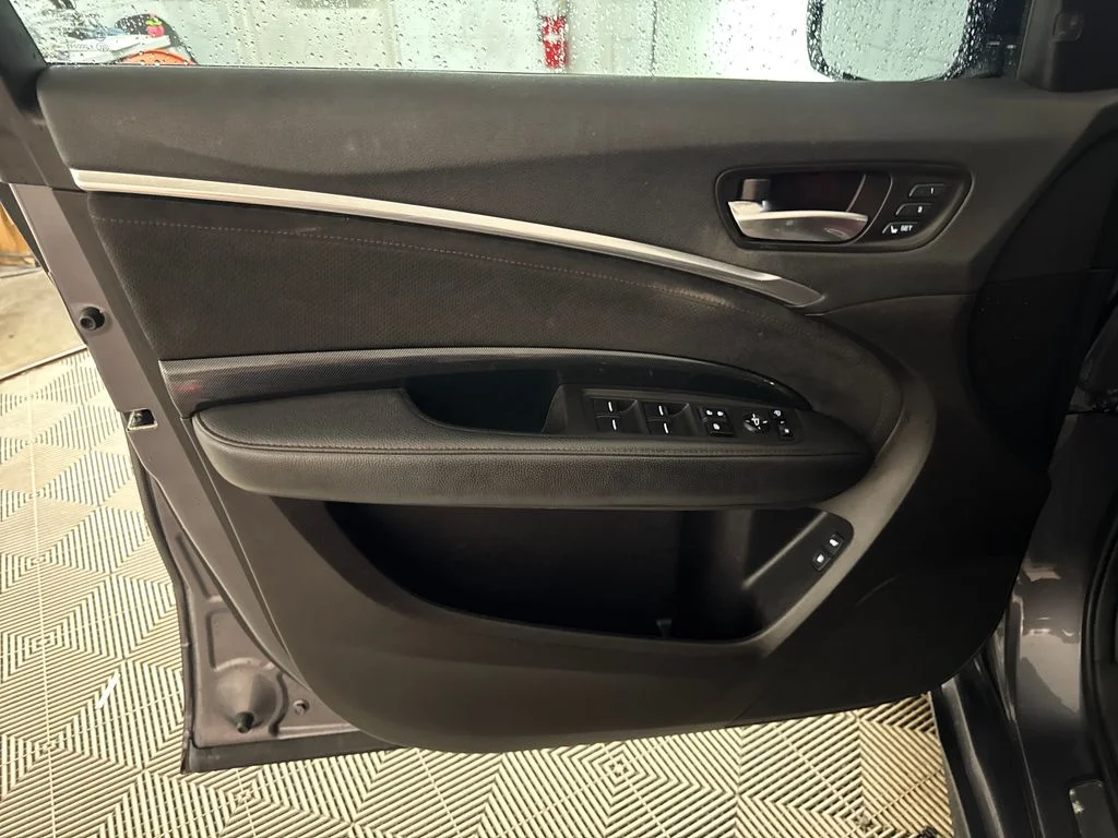 Certified Used 2019  Acura 3.5L Technology Pkg w/A-Spec Pkg image 15