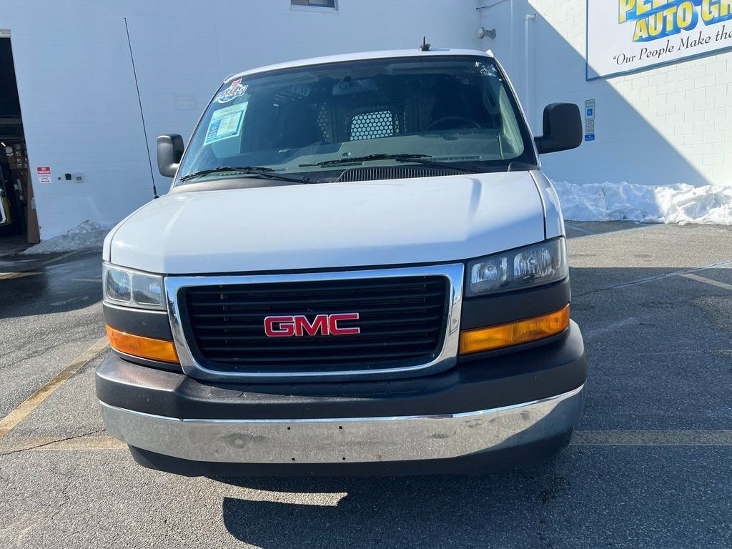2024 GMC Savana Cargo Work Van - Photo 11