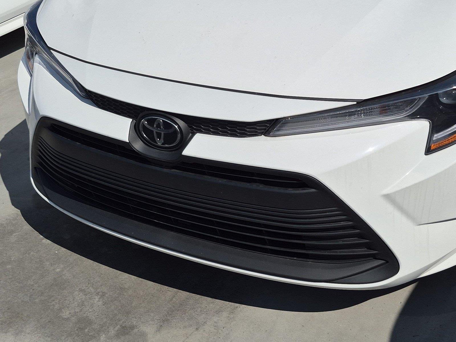 Used 2026 Ice Cap Toyota LE image 12