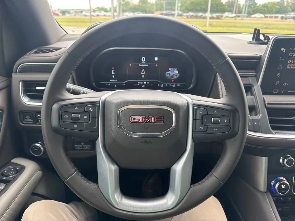 Used 2023 Onyx Black GMC SLT image 15