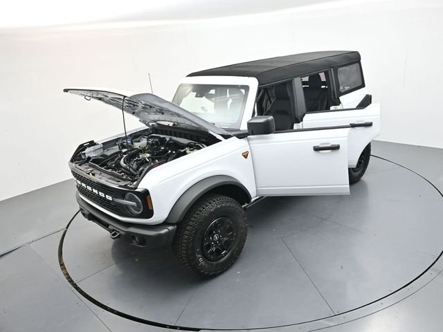 New 2026 Oxford White Ford Badlands® image 56
