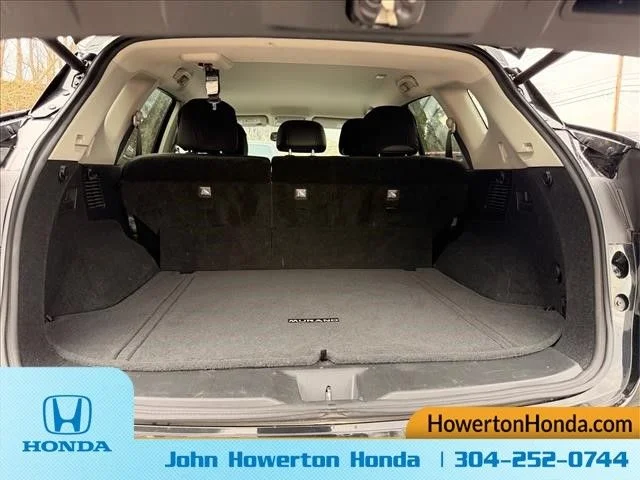 Used 2021 Black Nissan SL image 29