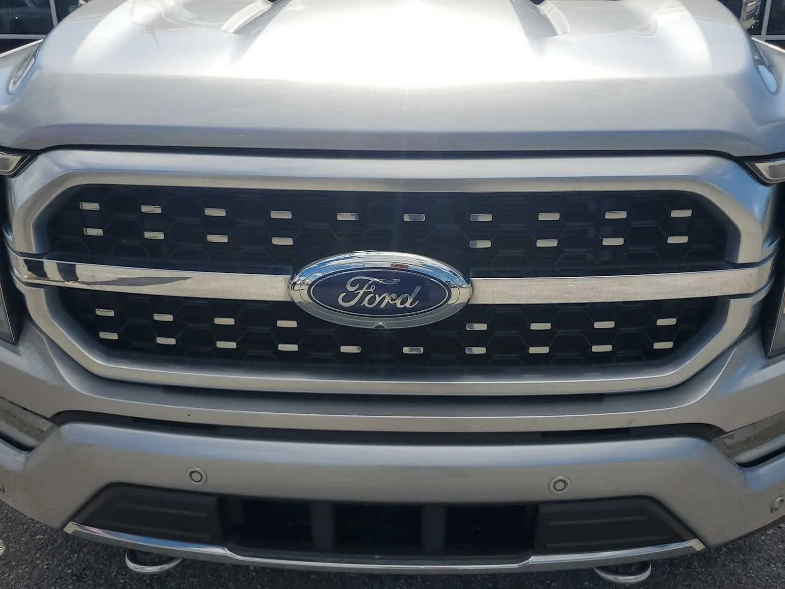 Used 2023  Ford XL image 11