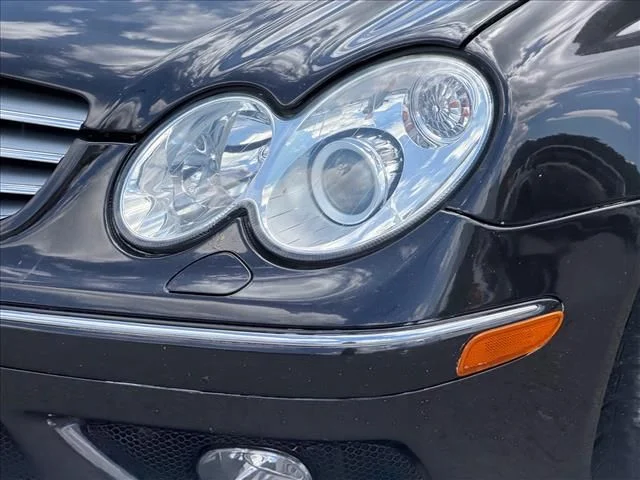 Used 2004 Black Mercedes-Benz CLK 500 image 4