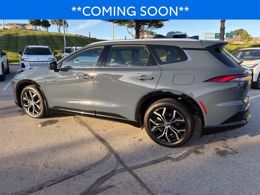 Used 2025 Gray Toyota XLE image 9