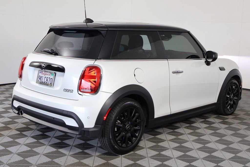Used 2024 White Metallic MINI  image 4
