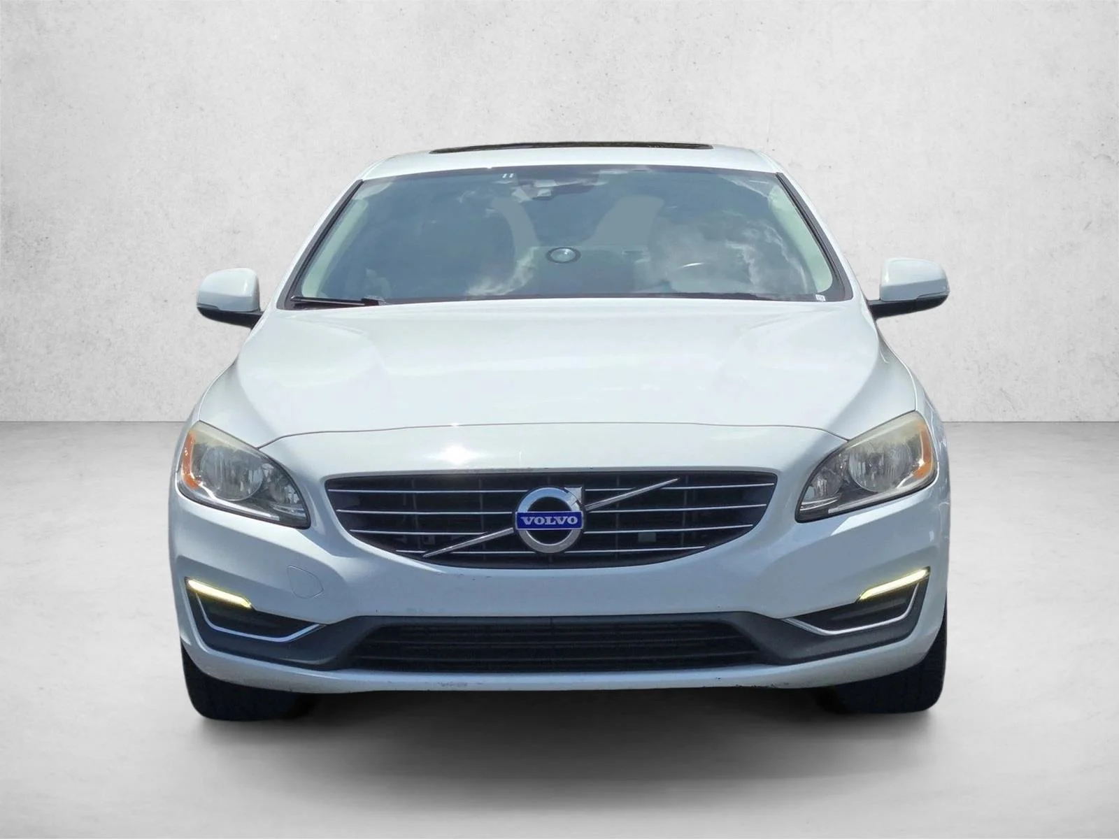 Used 2014 Ice White Volvo T5 Premier image 2