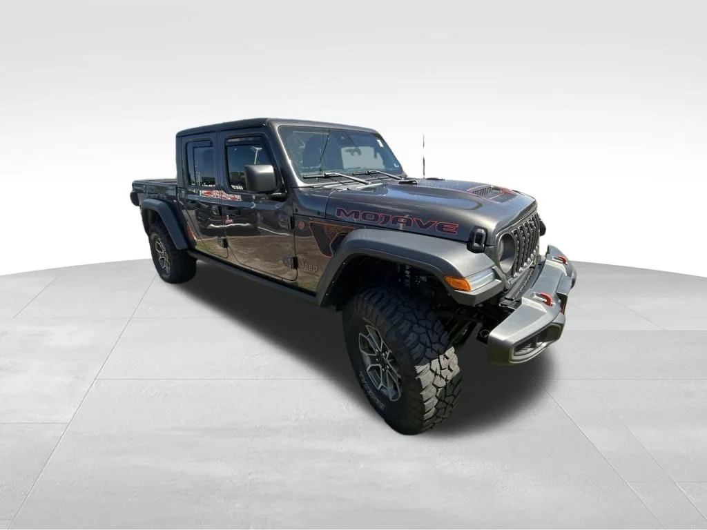Used 2024 Gray Jeep Mojave image 22
