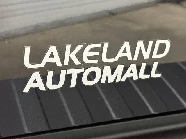 New 2027 Black Ford Lariat image 28