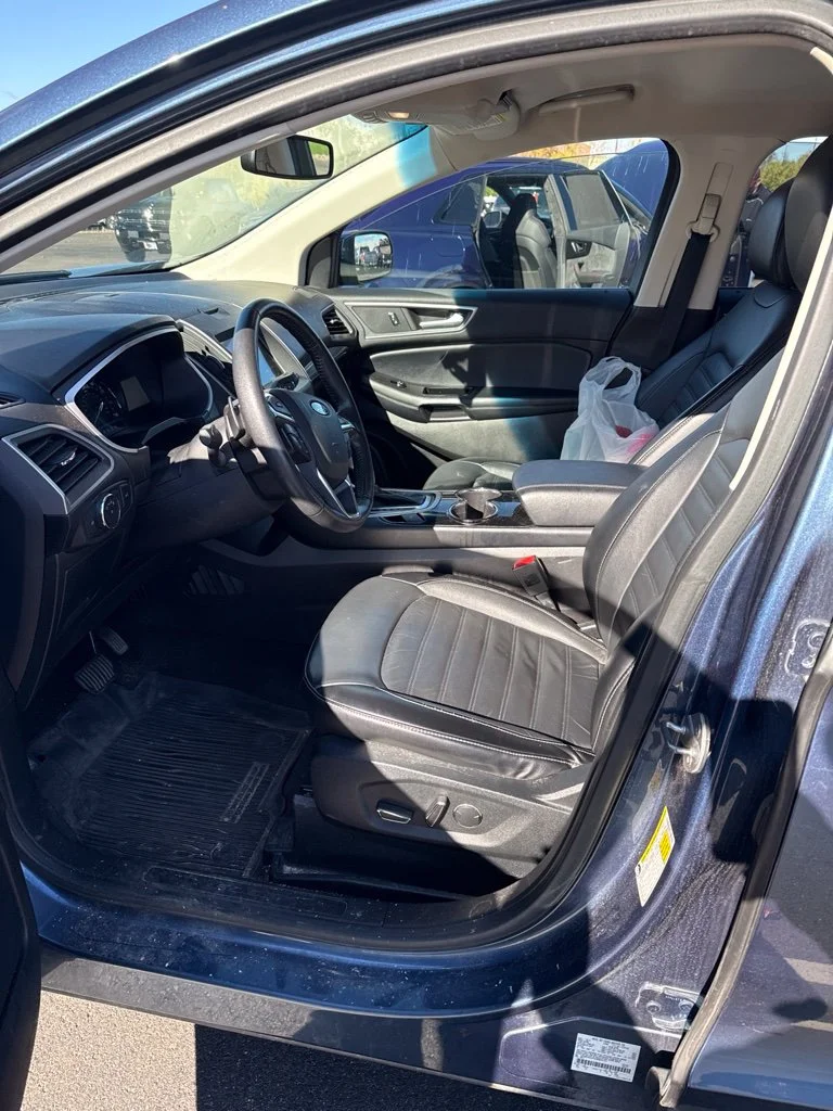 Used 2018 Blue Ford SEL image 6