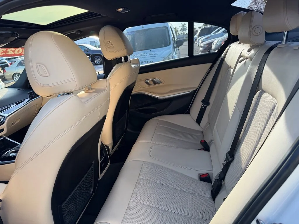 Used 2023 Alpine White BMW 330i image 12