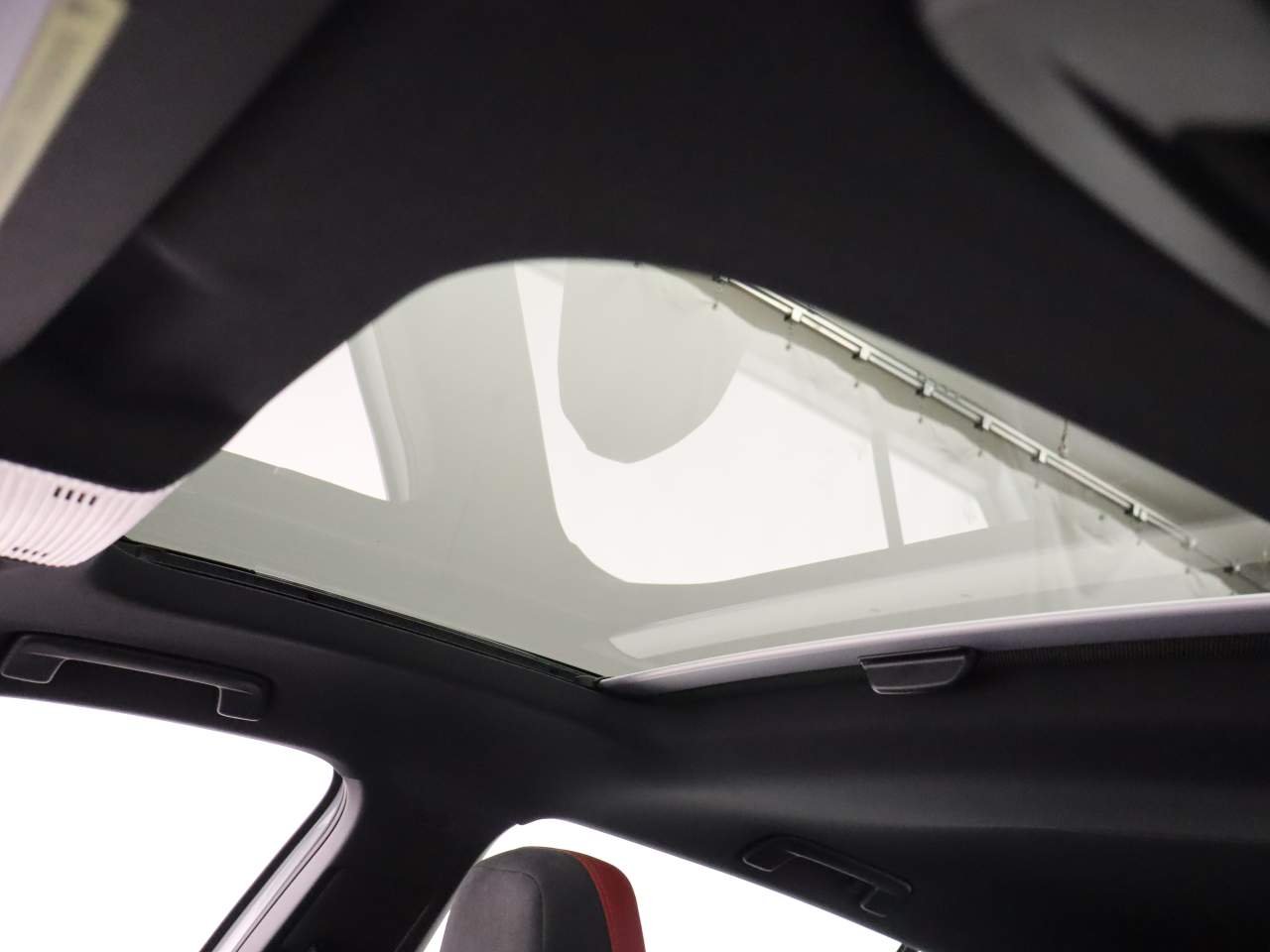 2026 Volkswagen Golf GTI SE - Photo 17