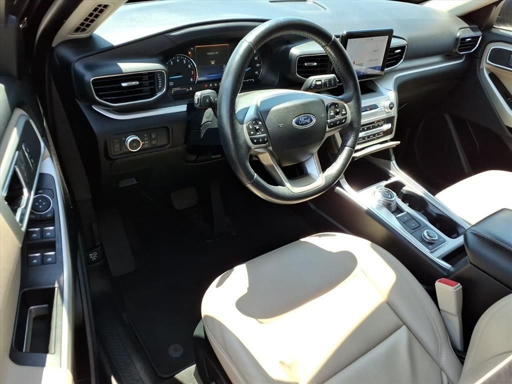 Used 2022 Black Ford XLT image 17