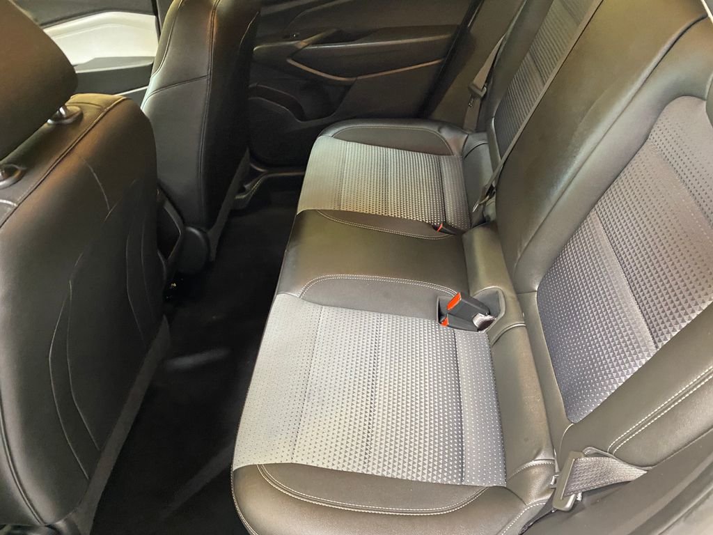 Used 2025 White Chevrolet LT image 22