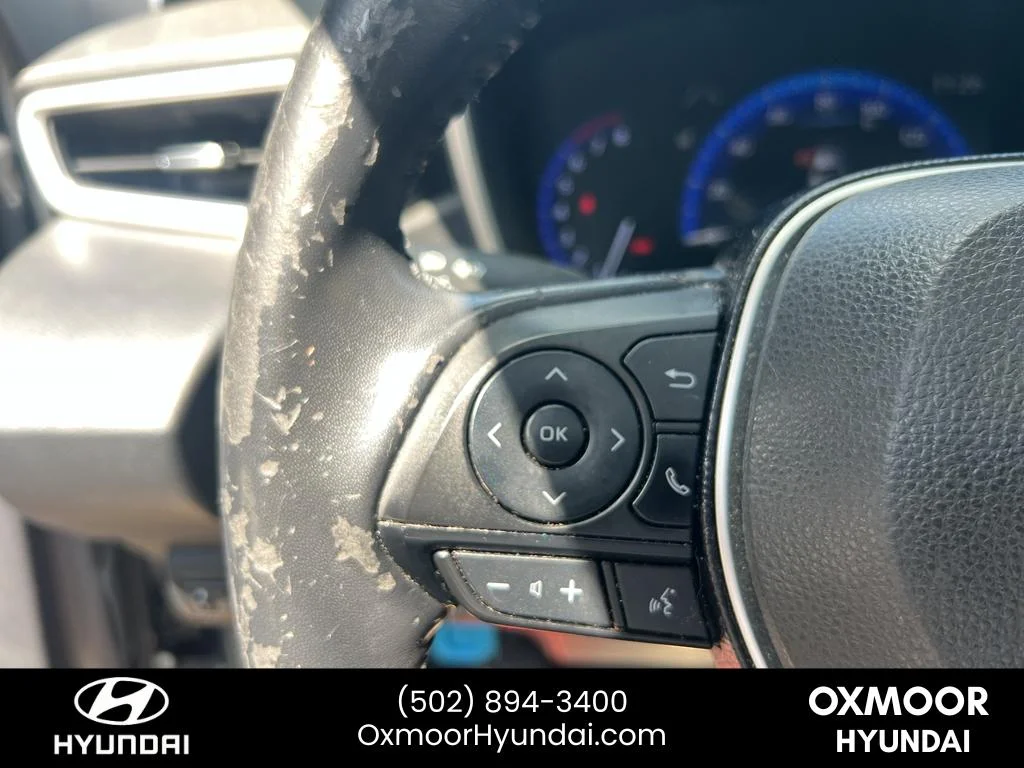 Used 2020 Black Sand Pearl Toyota XLE image 9