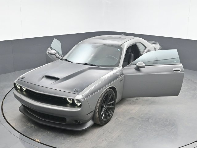 Used 2017 Gray Dodge R/T image 49