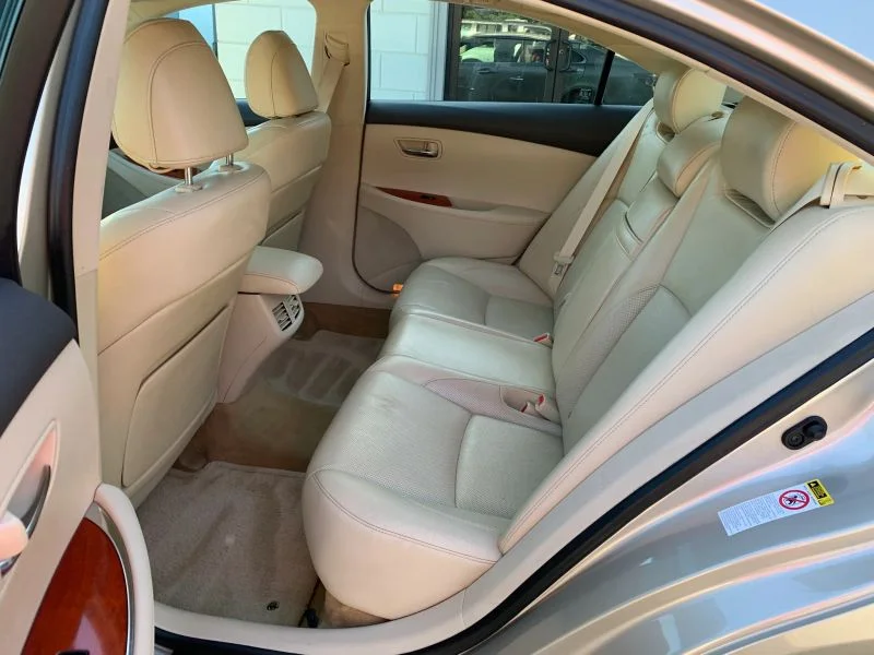Used 2011 Gold Lexus ES 350 Sedan 4D image 34
