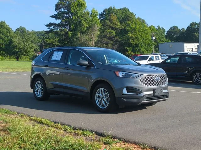 Used 2024 Gray Ford SEL image 15