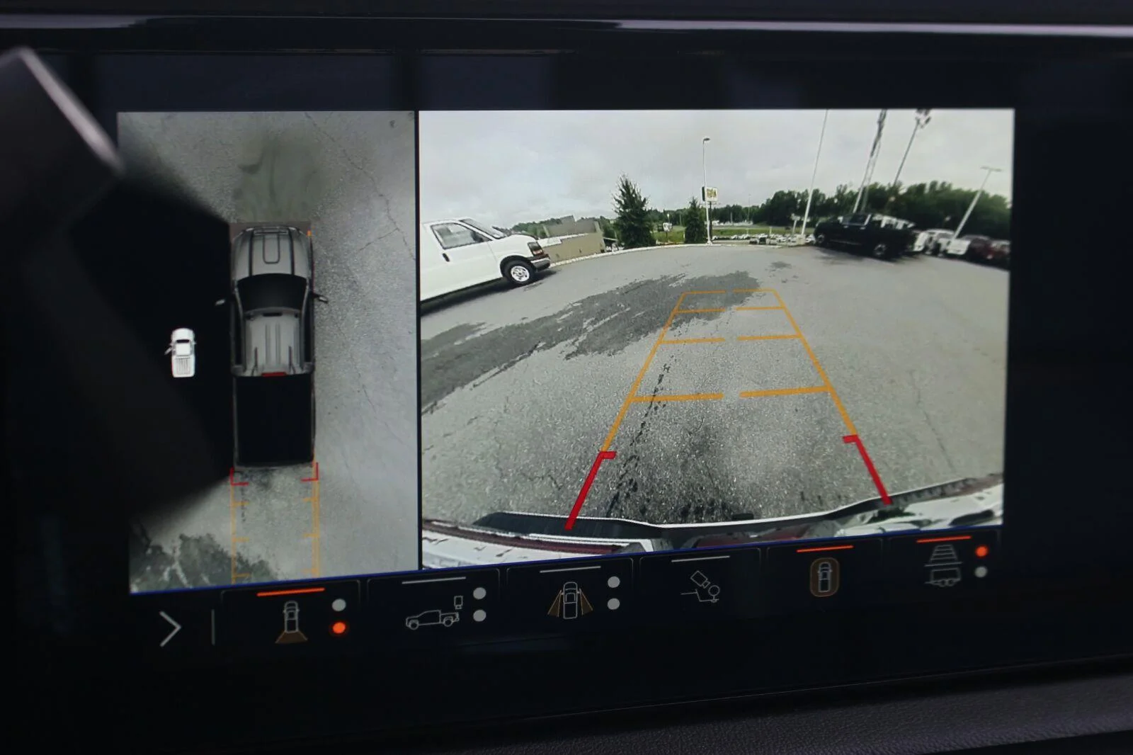 Used 2024 Summit White GMC AT4 image 24