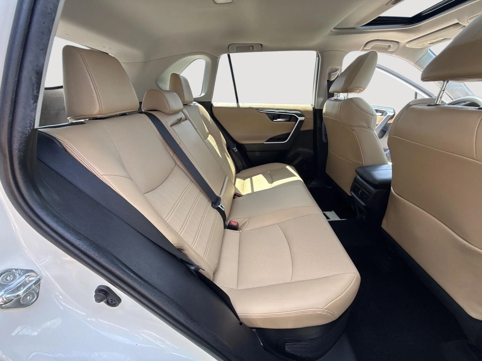 Used 2022 Blizzard Pearl Toyota Limited image 5