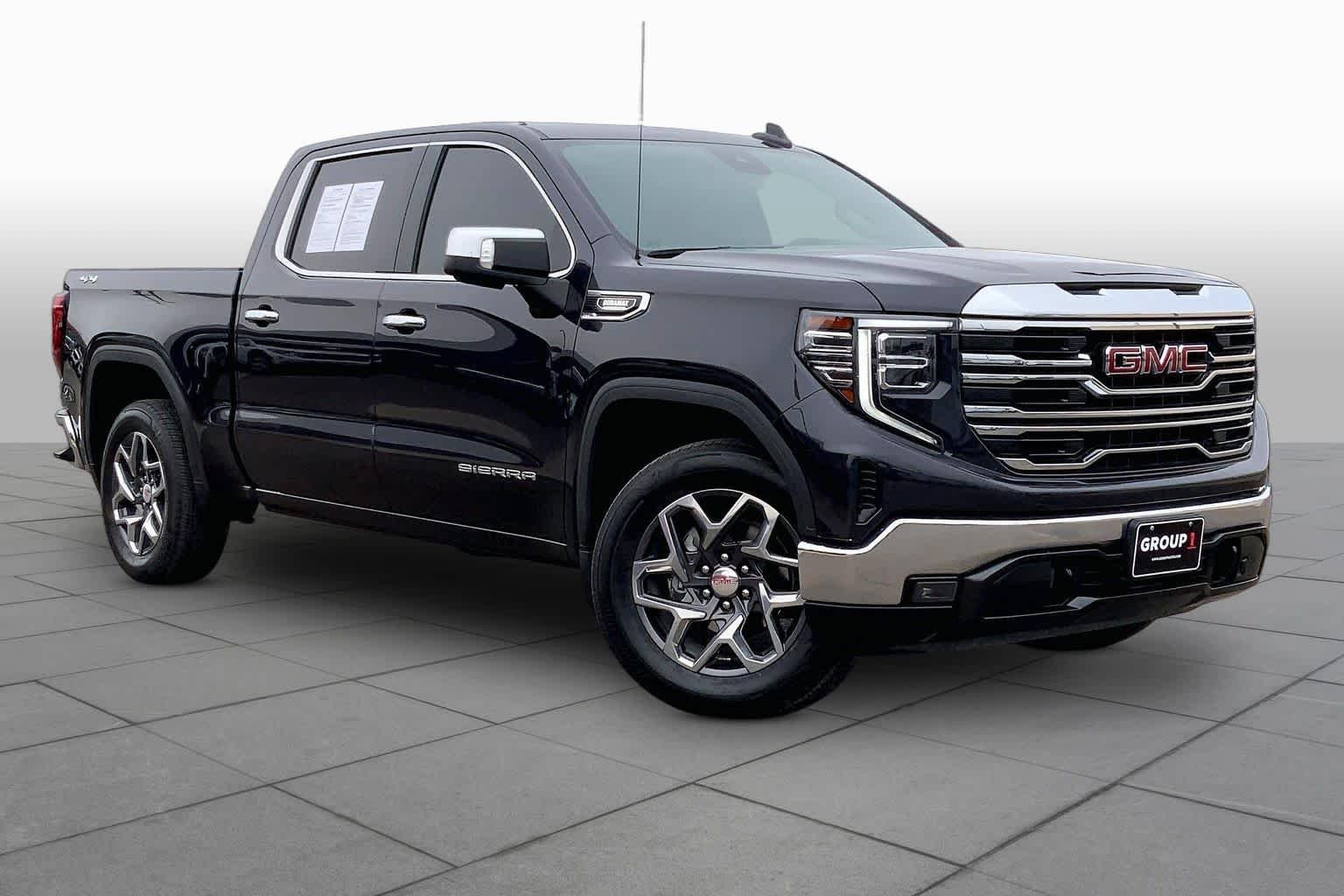Used 2024 Titanium Rush Metallic GMC SLT image 3