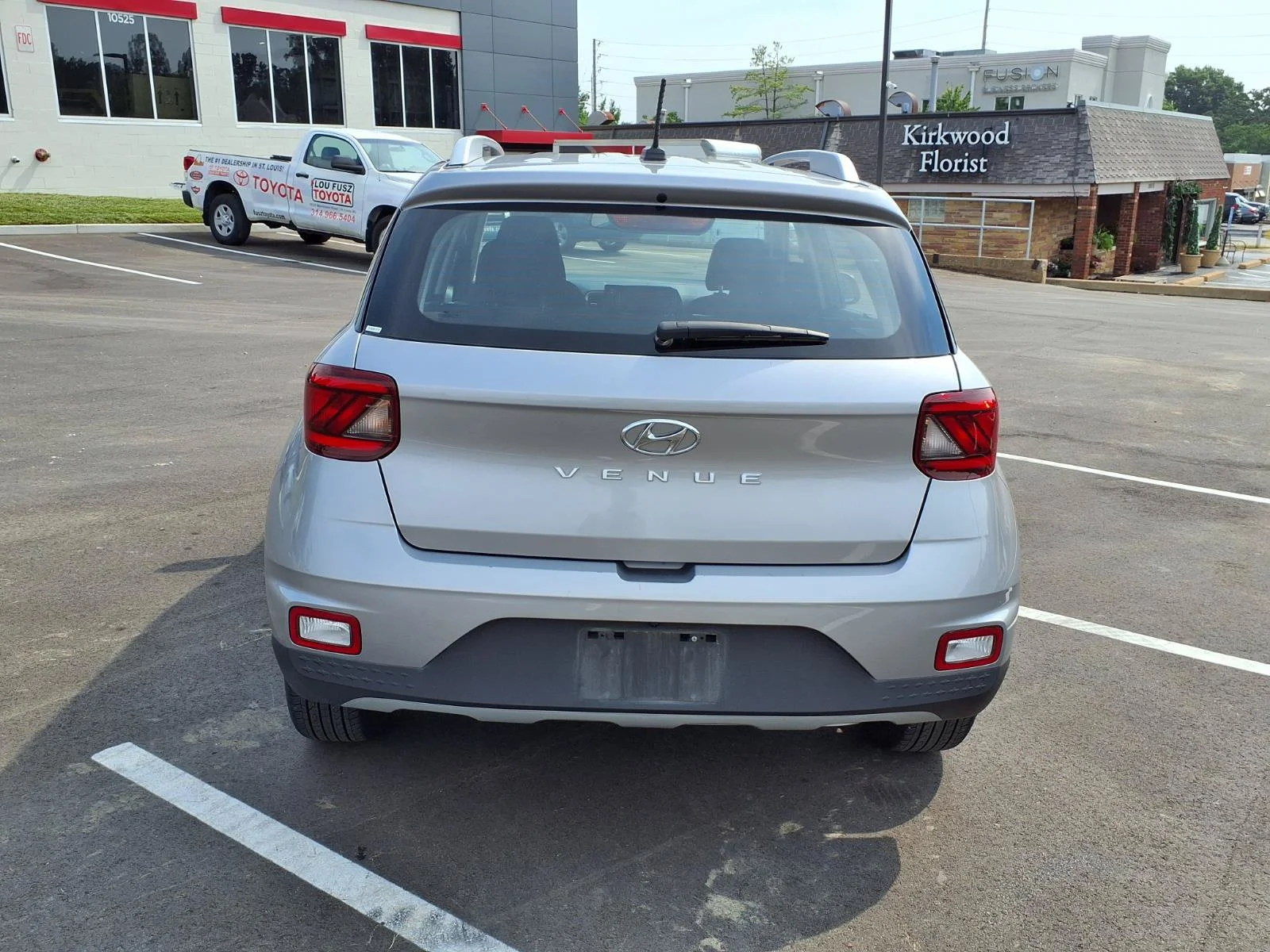 Used 2025 Shimmering Silver Hyundai SEL image 25