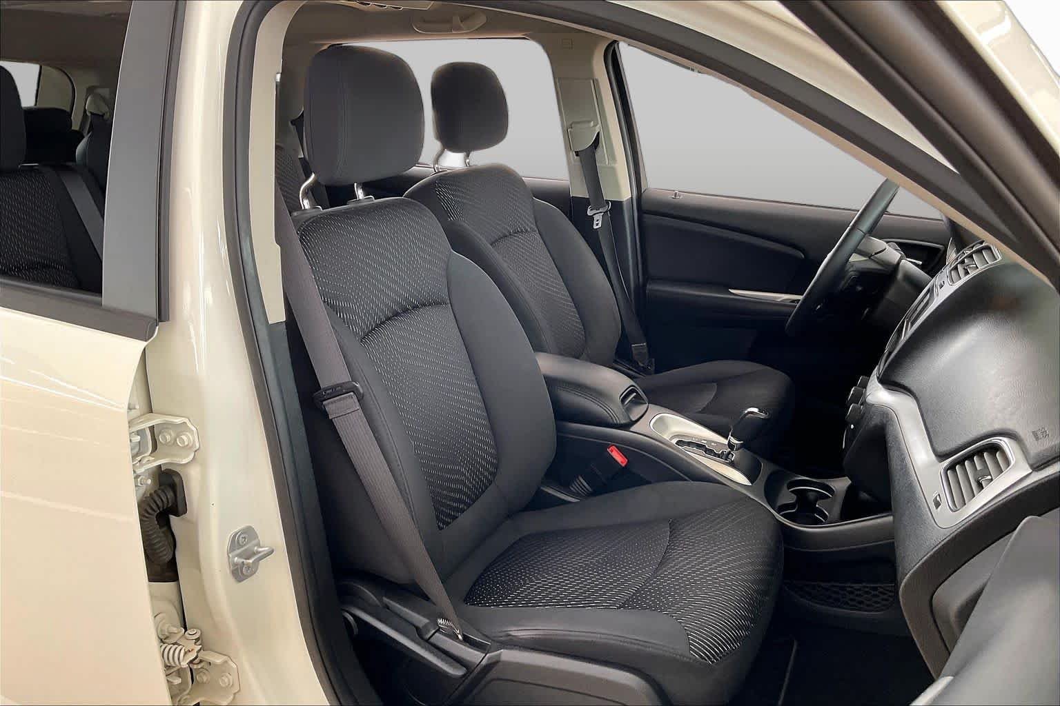 Used 2018 Vice White Dodge SE image 10
