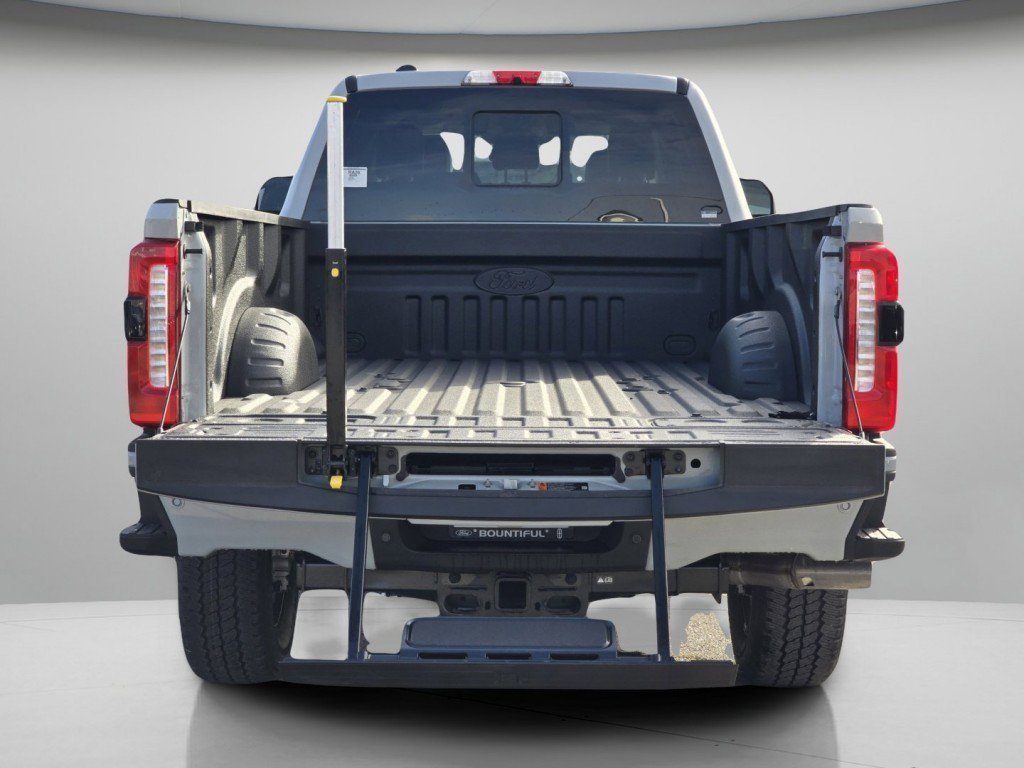 New 2026 Avalanche Ford F-350® Lariat® image 26