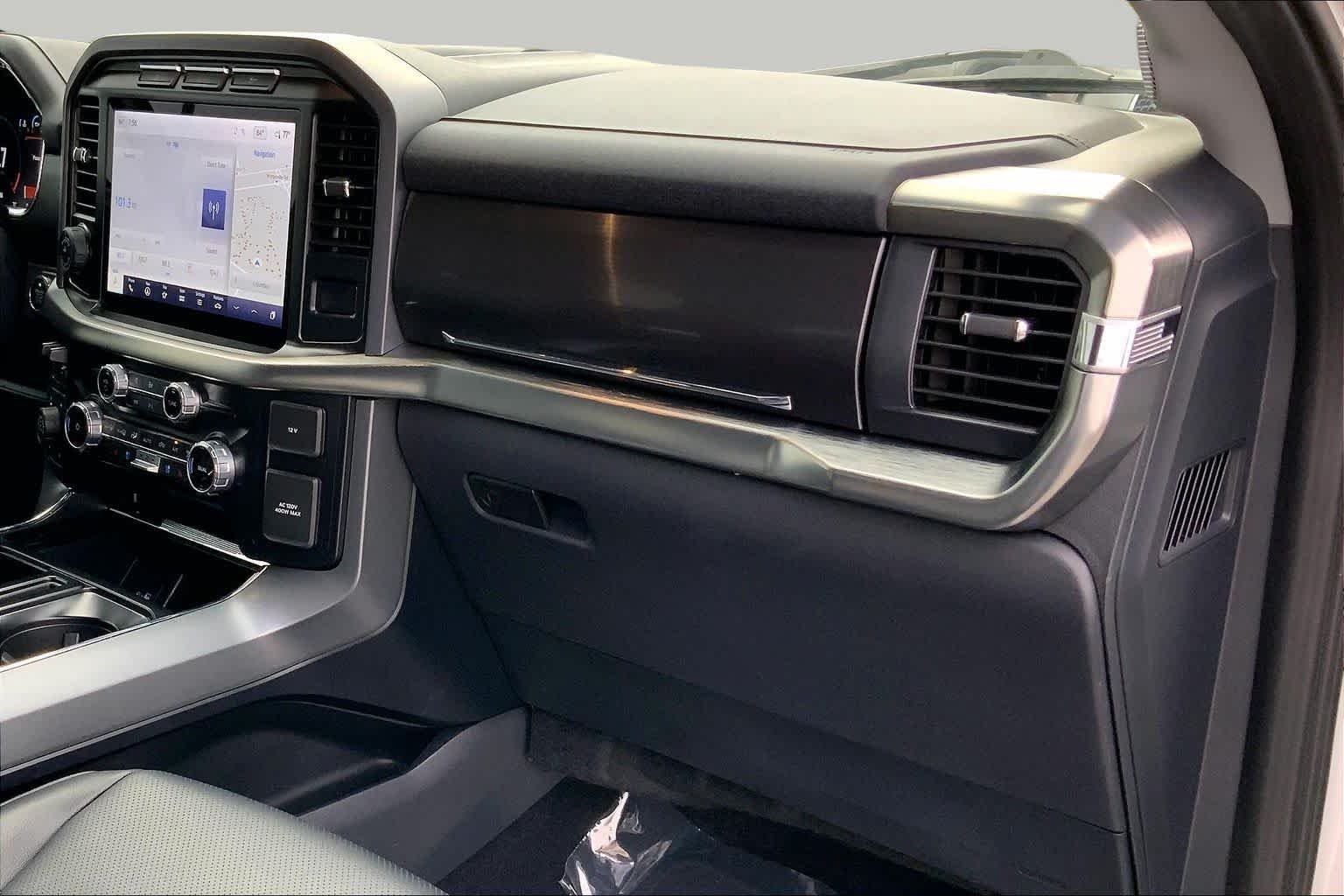 Used 2023 Oxford White Ford LARIAT image 18