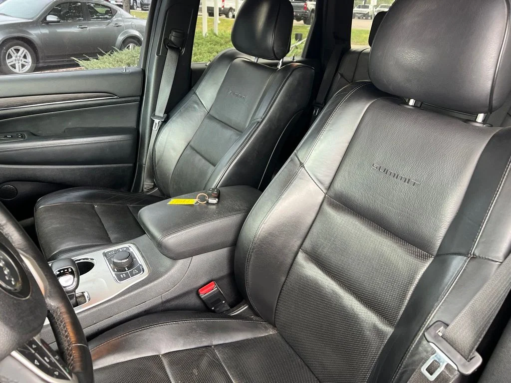 Used 2014 Black Jeep Summit image 13