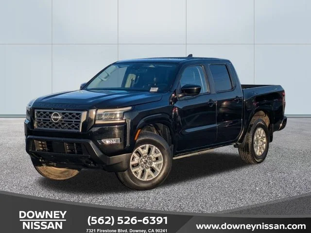 2023 Nissan Frontier SV Crew Cab 4X4 SWB's photo