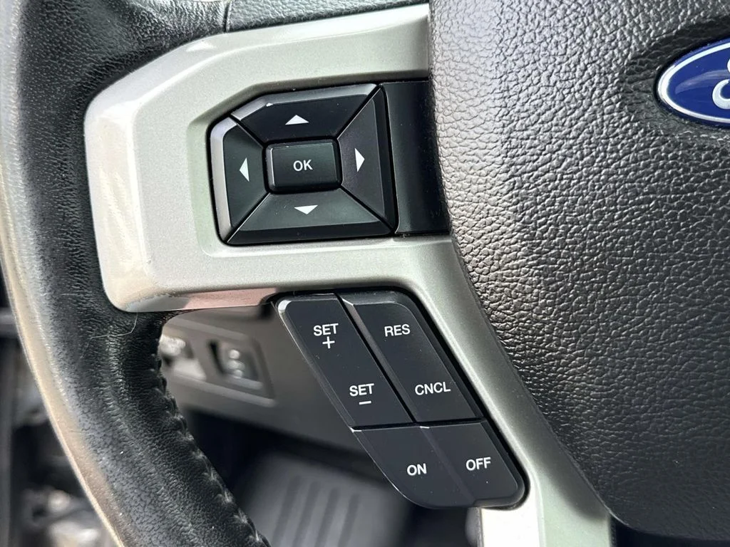 Used 2018 Gray Ford Lariat image 25