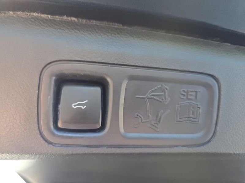 Used 2022 Blue Ford Limited image 31