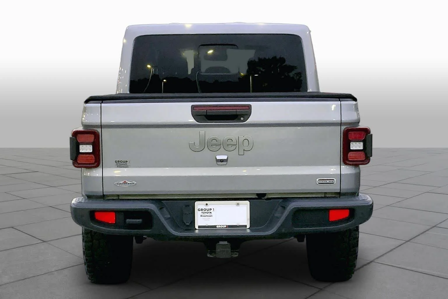 Used 2020 Billet Silver Metallic Clearcoat Jeep North Edition image 5