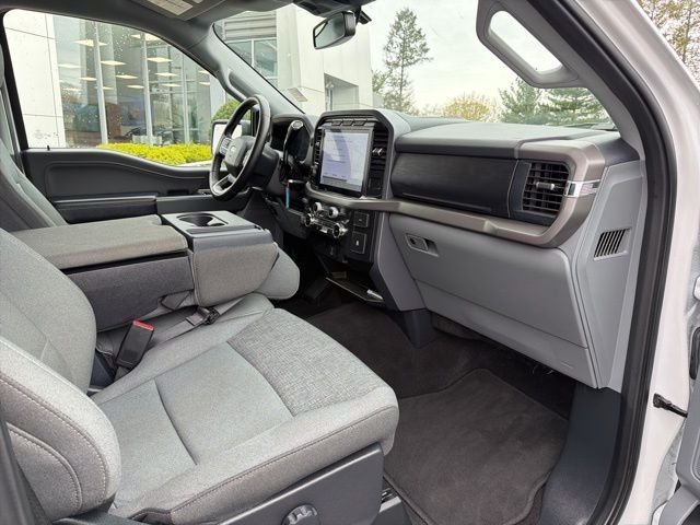 Used 2024 White Ford XLT image 10