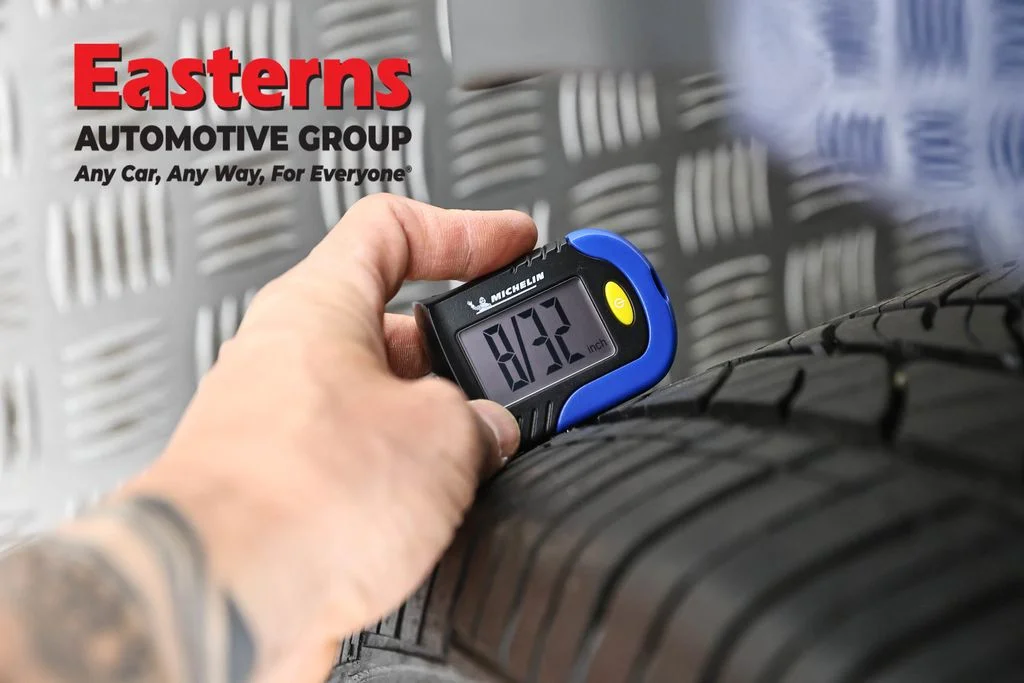 Used 2021 Blue Ford SEL image 28