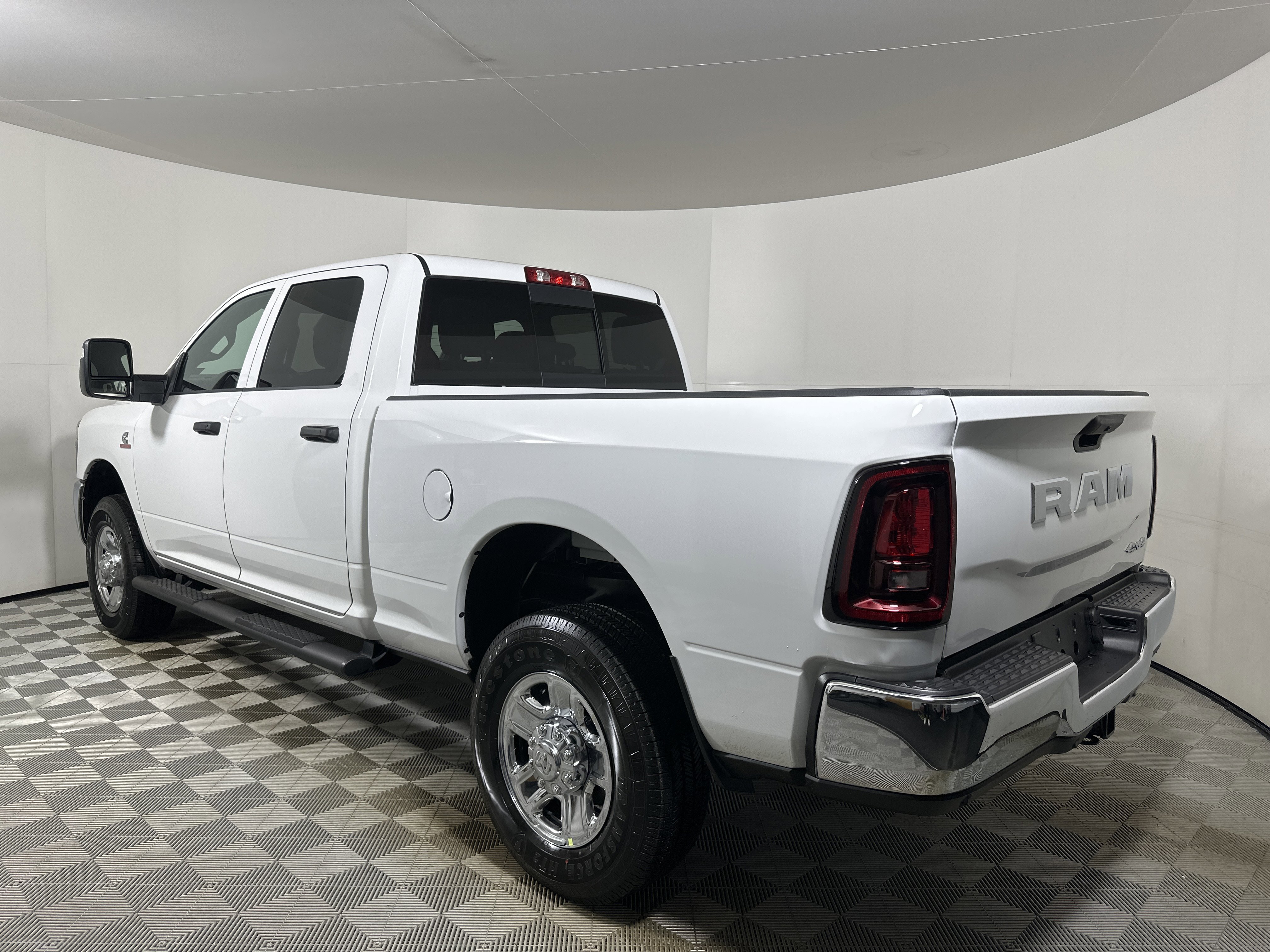 New 2026 Bright White Clear-Coat Exterior Paint RAM Tradesman image 5