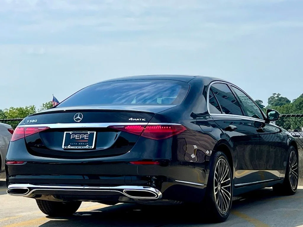 Certified Used 2024 Black Mercedes-Benz S 580e image 7