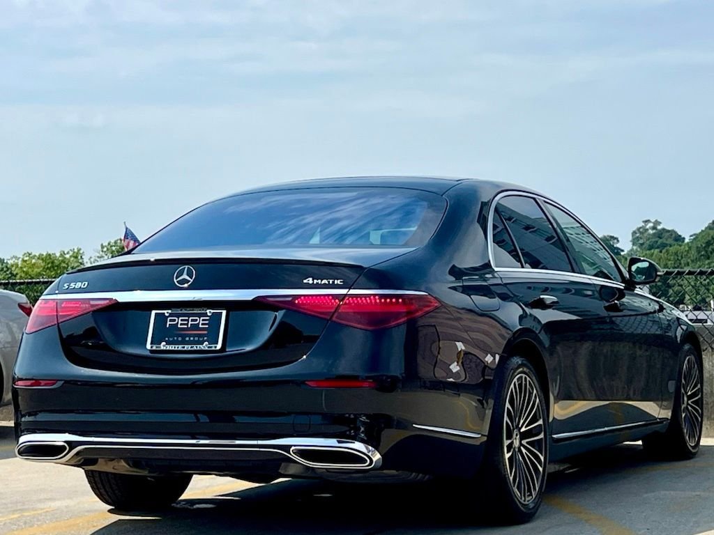 Certified Used 2024 Black Mercedes-Benz S 580e image 7