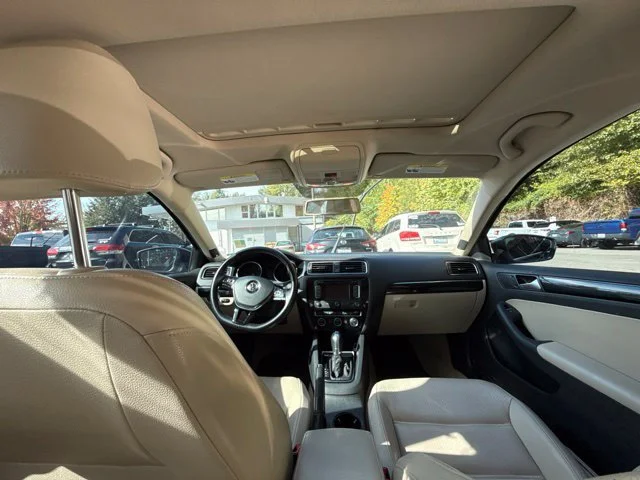 Used 2015 Black Volkswagen 2.0L TDI SEL image 11