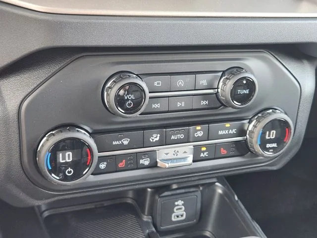 New 2026 Marsh Gray Ford Outer Banks® image 18