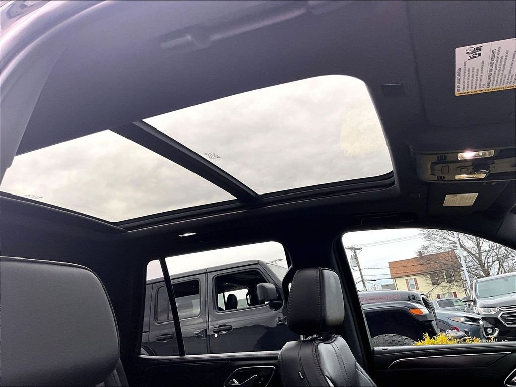 Used 2021 Black Chevrolet RST image 23