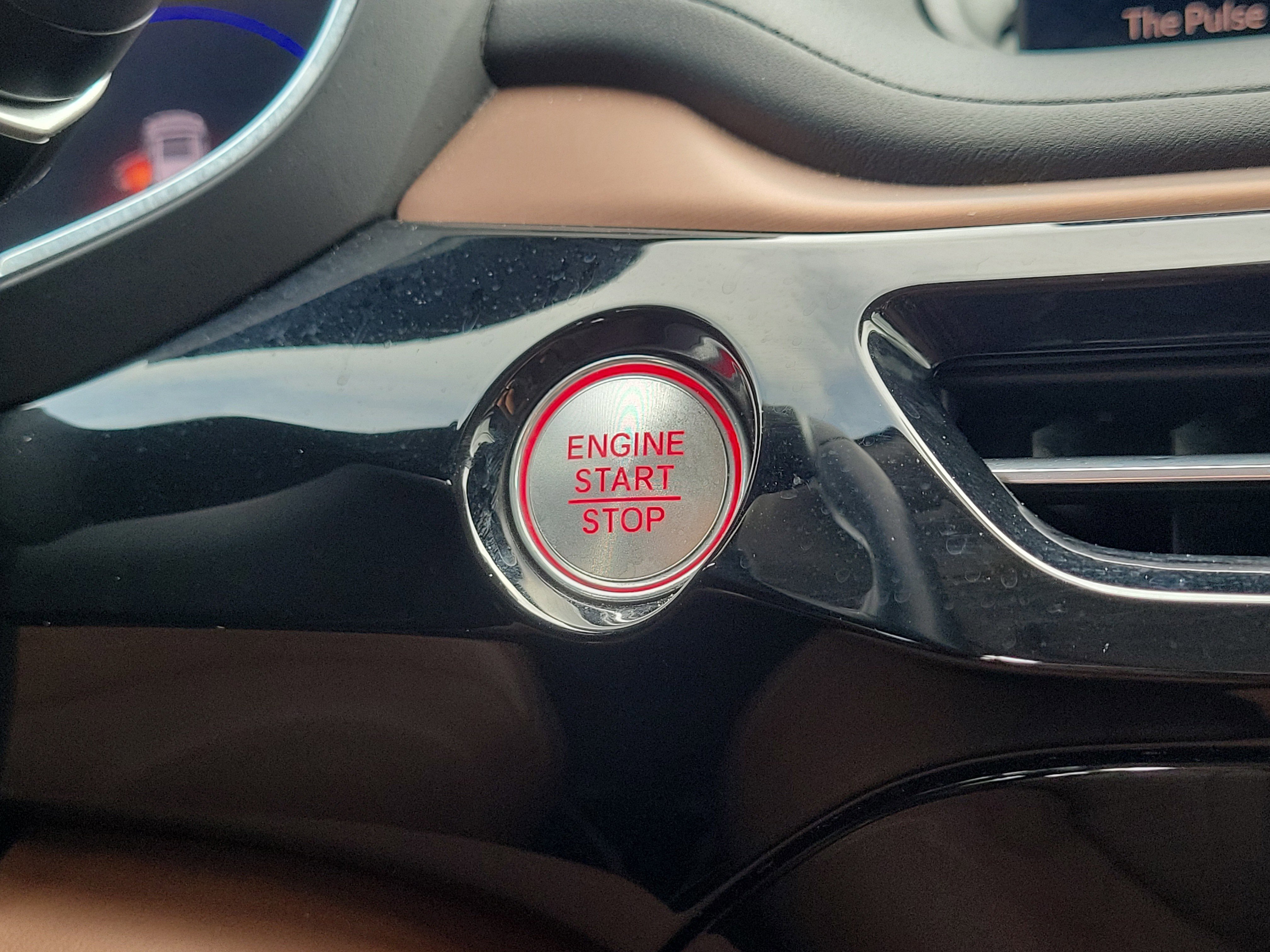 Used 2023 White Acura Technology image 17