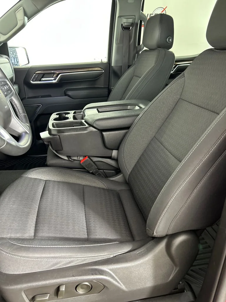 Used 2023 Red Chevrolet LT image 13