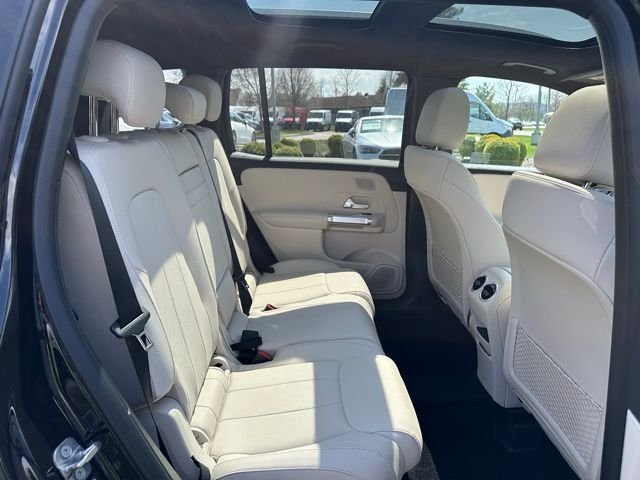 New 2026 Night Black Mercedes-Benz GLB 250 image 22