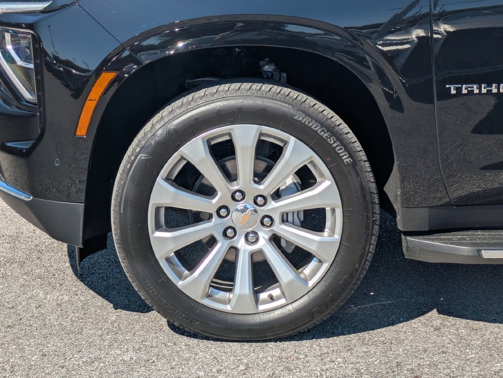 Used 2026 Black Chevrolet Premier image 9