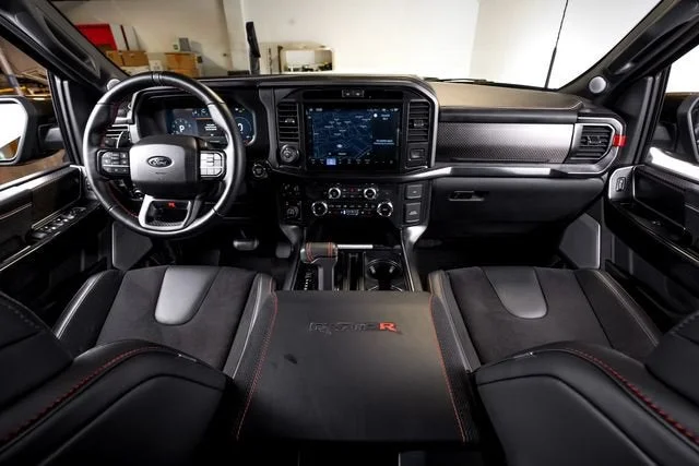 Used 2025 Shelter Green Ford Raptor image 34
