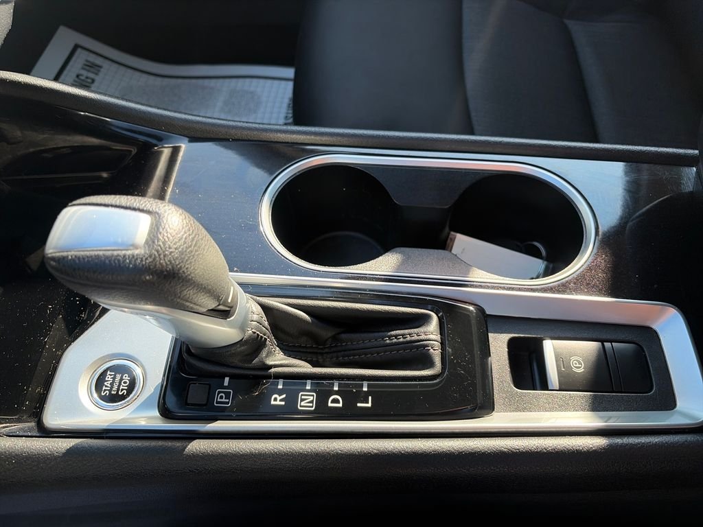 Used 2021 Gun Metallic Nissan 2.5 SV image 23